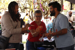 Venda de livros durante a 8ª Feira Literária da Zona Sul. Foto: Will/2022.