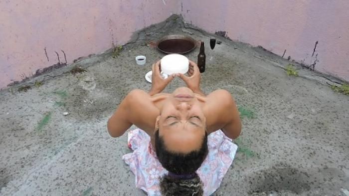 Cia Os Crespos com espetáculo na Estação da Luz e Praça do Campo Limpo