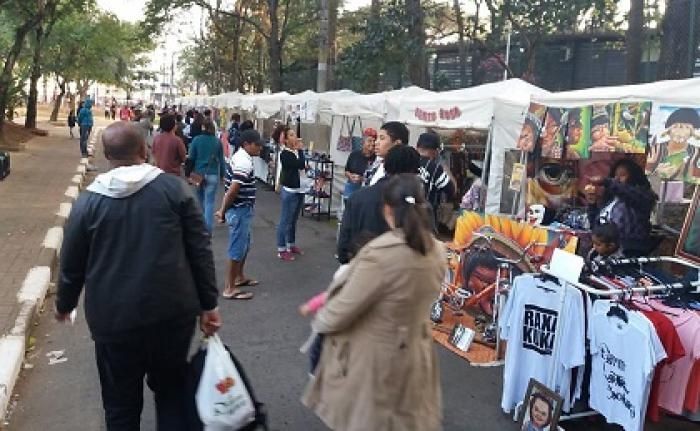 Fique Por Dentro: Circuito de Feiras de Economia Solidária Cultura e Juventude
