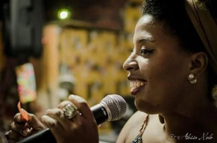 Luz Ribeiro: símbolo de resistência contemporânea da mulher negra periférica