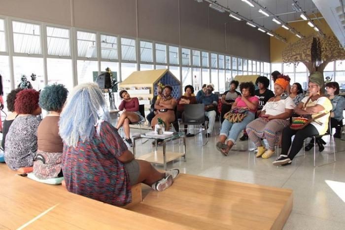 Coletivo (Sob)re Medidas promove roda de conversa sobre mulheres pretas, gordas e periféricas