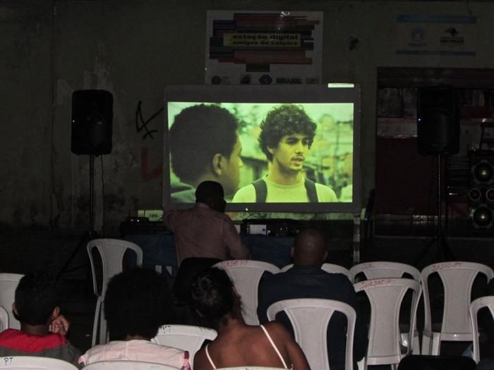 EmpodereCINEgo exibe filme  de James Brown no Jardim Ângela