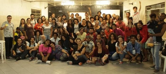 Educadores mobilizam moradores da periferia para discutir ensino público em São Paulo