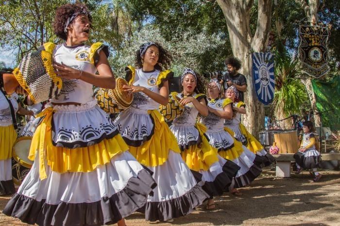 Festival Percurso transforma praça do Campo Limpo em território de tradições africanas
