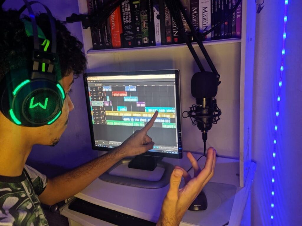 Plataforma conecta moradores da zona norte de São Paulo com produtores de podcast das periferias da região. (Foto: Coletivo Mudança de Cena)