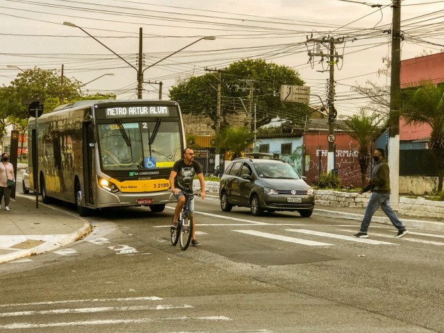 Caminhos e encruzas