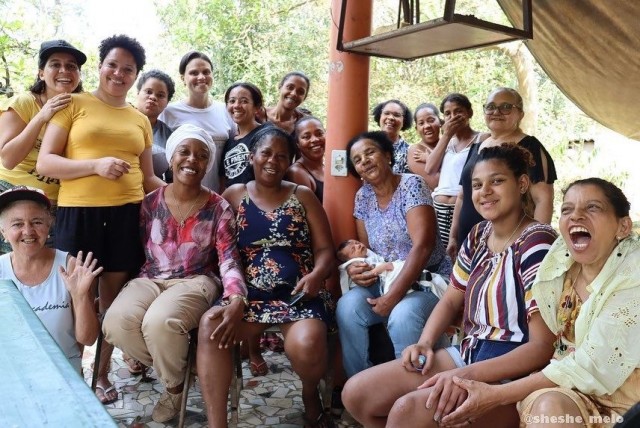 Conheça iniciativas da quebrada que atuam com o bem estar e cuidado feminino