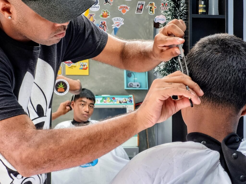 Especialistas apontam relação entre estética, identidade e autoestima nas periferias.