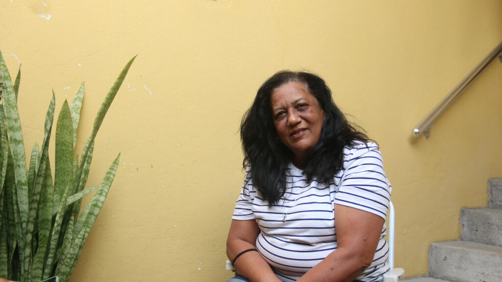Suely Macedo, moradora da Vila Império, zona sul de São Paulo, há mais de 20 anos. Foto: Ana Vitória.
