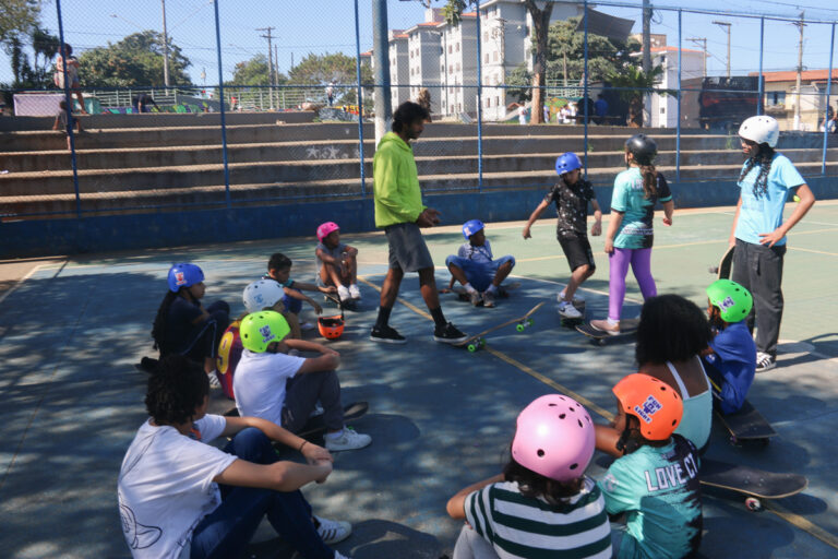 Educação através do skate na Cidade Tiradentes