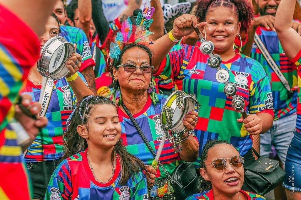 Foto: Bloco do Hercu em 2023. O bloco acontece nas ruas do Jardim Herculano, Distrito do M'Boi Mirim, zona sul de São Paulo. Créditos: @szaaudiovisual