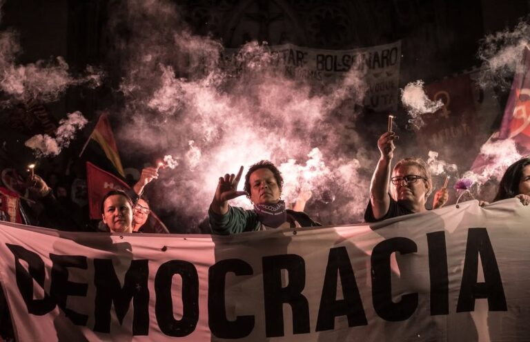 Realidade a céu aberto: um encontro entre a política e o cotidiano
