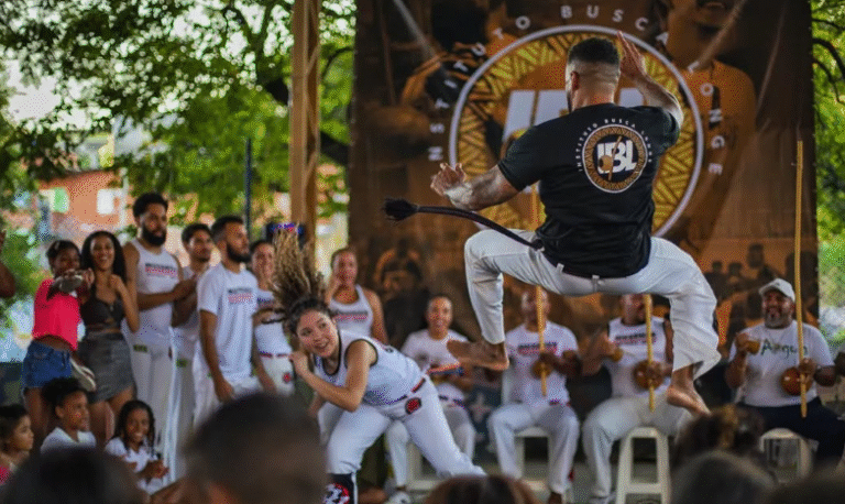 Capoeira na quebrada: ginga que educa e fortalece