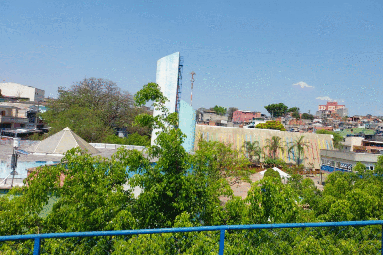 CEU Cantos do Amanhecer mantém viva a poesia de Virgílio Brígido