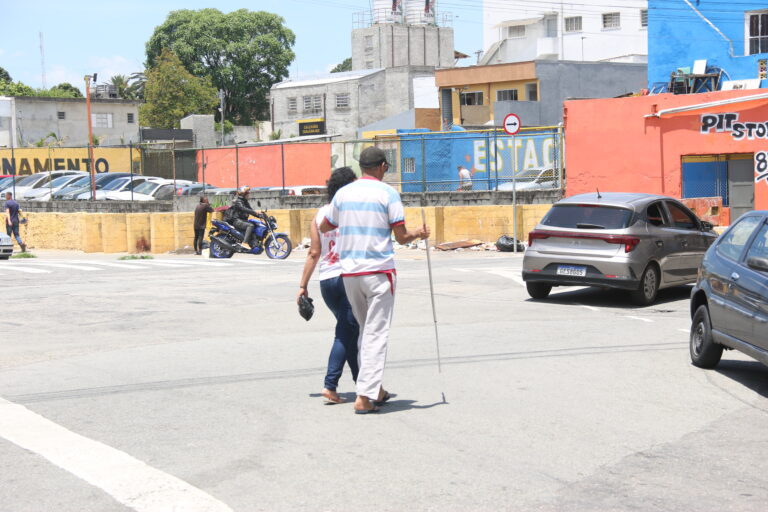 Acessibilidade: moradores de Guaianases relatam problemas na manutenção de ruas e calçadas
